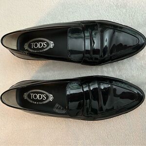 Tod’s Patent Leather Pointy Loafer